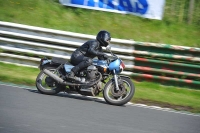 Mallory-park-Leicestershire;Mallory-park-photographs;Motorcycle-action-photographs;classic-bikes;event-digital-images;eventdigitalimages;mallory-park;no-limits-trackday;peter-wileman-photography;vintage-bikes;vintage-motorcycles;vmcc-festival-1000-bikes