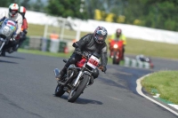 Mallory-park-Leicestershire;Mallory-park-photographs;Motorcycle-action-photographs;classic-bikes;event-digital-images;eventdigitalimages;mallory-park;no-limits-trackday;peter-wileman-photography;vintage-bikes;vintage-motorcycles;vmcc-festival-1000-bikes