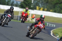 Mallory-park-Leicestershire;Mallory-park-photographs;Motorcycle-action-photographs;classic-bikes;event-digital-images;eventdigitalimages;mallory-park;no-limits-trackday;peter-wileman-photography;vintage-bikes;vintage-motorcycles;vmcc-festival-1000-bikes