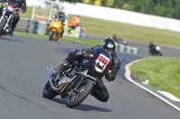 Mallory-park-Leicestershire;Mallory-park-photographs;Motorcycle-action-photographs;classic-bikes;event-digital-images;eventdigitalimages;mallory-park;no-limits-trackday;peter-wileman-photography;vintage-bikes;vintage-motorcycles;vmcc-festival-1000-bikes