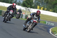 Mallory-park-Leicestershire;Mallory-park-photographs;Motorcycle-action-photographs;classic-bikes;event-digital-images;eventdigitalimages;mallory-park;no-limits-trackday;peter-wileman-photography;vintage-bikes;vintage-motorcycles;vmcc-festival-1000-bikes