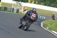 Mallory-park-Leicestershire;Mallory-park-photographs;Motorcycle-action-photographs;classic-bikes;event-digital-images;eventdigitalimages;mallory-park;no-limits-trackday;peter-wileman-photography;vintage-bikes;vintage-motorcycles;vmcc-festival-1000-bikes