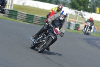 Mallory-park-Leicestershire;Mallory-park-photographs;Motorcycle-action-photographs;classic-bikes;event-digital-images;eventdigitalimages;mallory-park;no-limits-trackday;peter-wileman-photography;vintage-bikes;vintage-motorcycles;vmcc-festival-1000-bikes