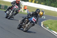 Mallory-park-Leicestershire;Mallory-park-photographs;Motorcycle-action-photographs;classic-bikes;event-digital-images;eventdigitalimages;mallory-park;no-limits-trackday;peter-wileman-photography;vintage-bikes;vintage-motorcycles;vmcc-festival-1000-bikes