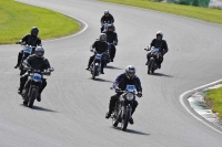 Mallory-park-Leicestershire;Mallory-park-photographs;Motorcycle-action-photographs;classic-bikes;event-digital-images;eventdigitalimages;mallory-park;no-limits-trackday;peter-wileman-photography;vintage-bikes;vintage-motorcycles;vmcc-festival-1000-bikes