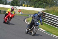 Mallory-park-Leicestershire;Mallory-park-photographs;Motorcycle-action-photographs;classic-bikes;event-digital-images;eventdigitalimages;mallory-park;no-limits-trackday;peter-wileman-photography;vintage-bikes;vintage-motorcycles;vmcc-festival-1000-bikes