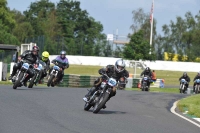 Mallory-park-Leicestershire;Mallory-park-photographs;Motorcycle-action-photographs;classic-bikes;event-digital-images;eventdigitalimages;mallory-park;no-limits-trackday;peter-wileman-photography;vintage-bikes;vintage-motorcycles;vmcc-festival-1000-bikes