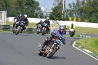 Mallory-park-Leicestershire;Mallory-park-photographs;Motorcycle-action-photographs;classic-bikes;event-digital-images;eventdigitalimages;mallory-park;no-limits-trackday;peter-wileman-photography;vintage-bikes;vintage-motorcycles;vmcc-festival-1000-bikes