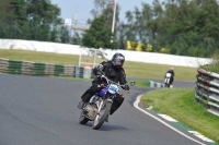 Mallory-park-Leicestershire;Mallory-park-photographs;Motorcycle-action-photographs;classic-bikes;event-digital-images;eventdigitalimages;mallory-park;no-limits-trackday;peter-wileman-photography;vintage-bikes;vintage-motorcycles;vmcc-festival-1000-bikes