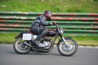 Mallory-park-Leicestershire;Mallory-park-photographs;Motorcycle-action-photographs;classic-bikes;event-digital-images;eventdigitalimages;mallory-park;no-limits-trackday;peter-wileman-photography;vintage-bikes;vintage-motorcycles;vmcc-festival-1000-bikes