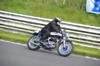 Mallory-park-Leicestershire;Mallory-park-photographs;Motorcycle-action-photographs;classic-bikes;event-digital-images;eventdigitalimages;mallory-park;no-limits-trackday;peter-wileman-photography;vintage-bikes;vintage-motorcycles;vmcc-festival-1000-bikes