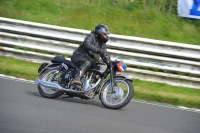 Mallory-park-Leicestershire;Mallory-park-photographs;Motorcycle-action-photographs;classic-bikes;event-digital-images;eventdigitalimages;mallory-park;no-limits-trackday;peter-wileman-photography;vintage-bikes;vintage-motorcycles;vmcc-festival-1000-bikes