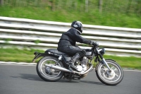 Mallory-park-Leicestershire;Mallory-park-photographs;Motorcycle-action-photographs;classic-bikes;event-digital-images;eventdigitalimages;mallory-park;no-limits-trackday;peter-wileman-photography;vintage-bikes;vintage-motorcycles;vmcc-festival-1000-bikes