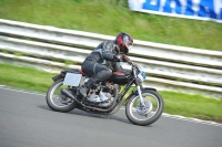 Mallory-park-Leicestershire;Mallory-park-photographs;Motorcycle-action-photographs;classic-bikes;event-digital-images;eventdigitalimages;mallory-park;no-limits-trackday;peter-wileman-photography;vintage-bikes;vintage-motorcycles;vmcc-festival-1000-bikes