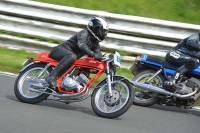 Mallory-park-Leicestershire;Mallory-park-photographs;Motorcycle-action-photographs;classic-bikes;event-digital-images;eventdigitalimages;mallory-park;no-limits-trackday;peter-wileman-photography;vintage-bikes;vintage-motorcycles;vmcc-festival-1000-bikes