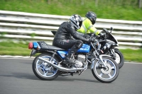 Mallory-park-Leicestershire;Mallory-park-photographs;Motorcycle-action-photographs;classic-bikes;event-digital-images;eventdigitalimages;mallory-park;no-limits-trackday;peter-wileman-photography;vintage-bikes;vintage-motorcycles;vmcc-festival-1000-bikes
