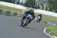 Mallory-park-Leicestershire;Mallory-park-photographs;Motorcycle-action-photographs;classic-bikes;event-digital-images;eventdigitalimages;mallory-park;no-limits-trackday;peter-wileman-photography;vintage-bikes;vintage-motorcycles;vmcc-festival-1000-bikes