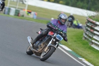 Mallory-park-Leicestershire;Mallory-park-photographs;Motorcycle-action-photographs;classic-bikes;event-digital-images;eventdigitalimages;mallory-park;no-limits-trackday;peter-wileman-photography;vintage-bikes;vintage-motorcycles;vmcc-festival-1000-bikes