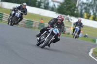 Mallory-park-Leicestershire;Mallory-park-photographs;Motorcycle-action-photographs;classic-bikes;event-digital-images;eventdigitalimages;mallory-park;no-limits-trackday;peter-wileman-photography;vintage-bikes;vintage-motorcycles;vmcc-festival-1000-bikes