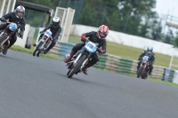 Mallory-park-Leicestershire;Mallory-park-photographs;Motorcycle-action-photographs;classic-bikes;event-digital-images;eventdigitalimages;mallory-park;no-limits-trackday;peter-wileman-photography;vintage-bikes;vintage-motorcycles;vmcc-festival-1000-bikes