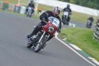 Mallory-park-Leicestershire;Mallory-park-photographs;Motorcycle-action-photographs;classic-bikes;event-digital-images;eventdigitalimages;mallory-park;no-limits-trackday;peter-wileman-photography;vintage-bikes;vintage-motorcycles;vmcc-festival-1000-bikes