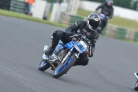 Mallory-park-Leicestershire;Mallory-park-photographs;Motorcycle-action-photographs;classic-bikes;event-digital-images;eventdigitalimages;mallory-park;no-limits-trackday;peter-wileman-photography;vintage-bikes;vintage-motorcycles;vmcc-festival-1000-bikes