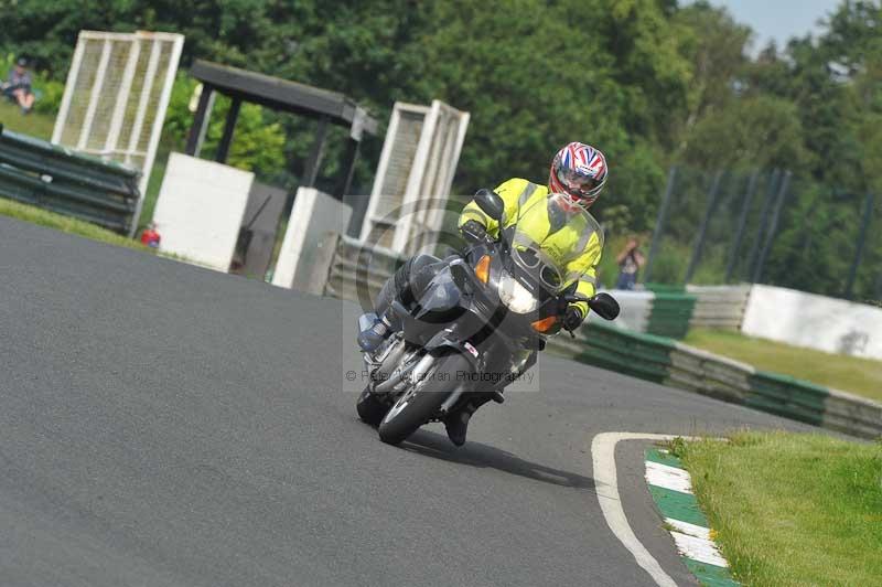 Mallory park Leicestershire;Mallory park photographs;Motorcycle action photographs;classic bikes;event digital images;eventdigitalimages;mallory park;no limits trackday;peter wileman photography;vintage bikes;vintage motorcycles;vmcc festival 1000 bikes