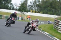 Mallory-park-Leicestershire;Mallory-park-photographs;Motorcycle-action-photographs;classic-bikes;event-digital-images;eventdigitalimages;mallory-park;no-limits-trackday;peter-wileman-photography;vintage-bikes;vintage-motorcycles;vmcc-festival-1000-bikes