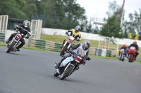 Mallory-park-Leicestershire;Mallory-park-photographs;Motorcycle-action-photographs;classic-bikes;event-digital-images;eventdigitalimages;mallory-park;no-limits-trackday;peter-wileman-photography;vintage-bikes;vintage-motorcycles;vmcc-festival-1000-bikes