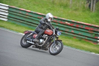 Mallory-park-Leicestershire;Mallory-park-photographs;Motorcycle-action-photographs;classic-bikes;event-digital-images;eventdigitalimages;mallory-park;no-limits-trackday;peter-wileman-photography;vintage-bikes;vintage-motorcycles;vmcc-festival-1000-bikes