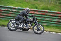 Mallory-park-Leicestershire;Mallory-park-photographs;Motorcycle-action-photographs;classic-bikes;event-digital-images;eventdigitalimages;mallory-park;no-limits-trackday;peter-wileman-photography;vintage-bikes;vintage-motorcycles;vmcc-festival-1000-bikes