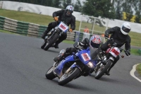 Mallory-park-Leicestershire;Mallory-park-photographs;Motorcycle-action-photographs;classic-bikes;event-digital-images;eventdigitalimages;mallory-park;no-limits-trackday;peter-wileman-photography;vintage-bikes;vintage-motorcycles;vmcc-festival-1000-bikes
