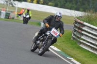 Mallory-park-Leicestershire;Mallory-park-photographs;Motorcycle-action-photographs;classic-bikes;event-digital-images;eventdigitalimages;mallory-park;no-limits-trackday;peter-wileman-photography;vintage-bikes;vintage-motorcycles;vmcc-festival-1000-bikes