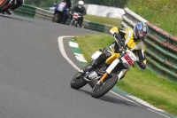 Mallory-park-Leicestershire;Mallory-park-photographs;Motorcycle-action-photographs;classic-bikes;event-digital-images;eventdigitalimages;mallory-park;no-limits-trackday;peter-wileman-photography;vintage-bikes;vintage-motorcycles;vmcc-festival-1000-bikes