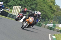 Mallory-park-Leicestershire;Mallory-park-photographs;Motorcycle-action-photographs;classic-bikes;event-digital-images;eventdigitalimages;mallory-park;no-limits-trackday;peter-wileman-photography;vintage-bikes;vintage-motorcycles;vmcc-festival-1000-bikes