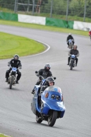 Mallory-park-Leicestershire;Mallory-park-photographs;Motorcycle-action-photographs;classic-bikes;event-digital-images;eventdigitalimages;mallory-park;no-limits-trackday;peter-wileman-photography;vintage-bikes;vintage-motorcycles;vmcc-festival-1000-bikes