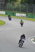 Mallory-park-Leicestershire;Mallory-park-photographs;Motorcycle-action-photographs;classic-bikes;event-digital-images;eventdigitalimages;mallory-park;no-limits-trackday;peter-wileman-photography;vintage-bikes;vintage-motorcycles;vmcc-festival-1000-bikes