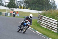 Mallory-park-Leicestershire;Mallory-park-photographs;Motorcycle-action-photographs;classic-bikes;event-digital-images;eventdigitalimages;mallory-park;no-limits-trackday;peter-wileman-photography;vintage-bikes;vintage-motorcycles;vmcc-festival-1000-bikes