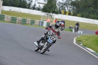 Mallory-park-Leicestershire;Mallory-park-photographs;Motorcycle-action-photographs;classic-bikes;event-digital-images;eventdigitalimages;mallory-park;no-limits-trackday;peter-wileman-photography;vintage-bikes;vintage-motorcycles;vmcc-festival-1000-bikes