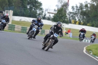 Mallory-park-Leicestershire;Mallory-park-photographs;Motorcycle-action-photographs;classic-bikes;event-digital-images;eventdigitalimages;mallory-park;no-limits-trackday;peter-wileman-photography;vintage-bikes;vintage-motorcycles;vmcc-festival-1000-bikes