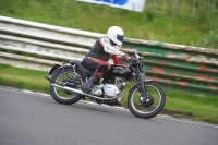 Mallory-park-Leicestershire;Mallory-park-photographs;Motorcycle-action-photographs;classic-bikes;event-digital-images;eventdigitalimages;mallory-park;no-limits-trackday;peter-wileman-photography;vintage-bikes;vintage-motorcycles;vmcc-festival-1000-bikes