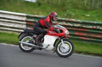 Mallory-park-Leicestershire;Mallory-park-photographs;Motorcycle-action-photographs;classic-bikes;event-digital-images;eventdigitalimages;mallory-park;no-limits-trackday;peter-wileman-photography;vintage-bikes;vintage-motorcycles;vmcc-festival-1000-bikes