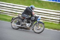 Mallory-park-Leicestershire;Mallory-park-photographs;Motorcycle-action-photographs;classic-bikes;event-digital-images;eventdigitalimages;mallory-park;no-limits-trackday;peter-wileman-photography;vintage-bikes;vintage-motorcycles;vmcc-festival-1000-bikes