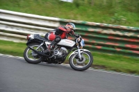 Mallory-park-Leicestershire;Mallory-park-photographs;Motorcycle-action-photographs;classic-bikes;event-digital-images;eventdigitalimages;mallory-park;no-limits-trackday;peter-wileman-photography;vintage-bikes;vintage-motorcycles;vmcc-festival-1000-bikes