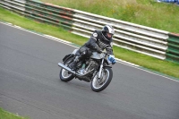 Mallory-park-Leicestershire;Mallory-park-photographs;Motorcycle-action-photographs;classic-bikes;event-digital-images;eventdigitalimages;mallory-park;no-limits-trackday;peter-wileman-photography;vintage-bikes;vintage-motorcycles;vmcc-festival-1000-bikes