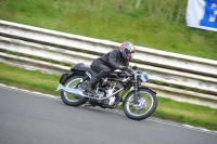 Mallory-park-Leicestershire;Mallory-park-photographs;Motorcycle-action-photographs;classic-bikes;event-digital-images;eventdigitalimages;mallory-park;no-limits-trackday;peter-wileman-photography;vintage-bikes;vintage-motorcycles;vmcc-festival-1000-bikes