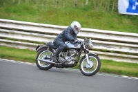 Mallory-park-Leicestershire;Mallory-park-photographs;Motorcycle-action-photographs;classic-bikes;event-digital-images;eventdigitalimages;mallory-park;no-limits-trackday;peter-wileman-photography;vintage-bikes;vintage-motorcycles;vmcc-festival-1000-bikes