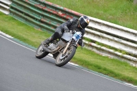Mallory-park-Leicestershire;Mallory-park-photographs;Motorcycle-action-photographs;classic-bikes;event-digital-images;eventdigitalimages;mallory-park;no-limits-trackday;peter-wileman-photography;vintage-bikes;vintage-motorcycles;vmcc-festival-1000-bikes