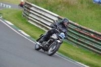 Mallory-park-Leicestershire;Mallory-park-photographs;Motorcycle-action-photographs;classic-bikes;event-digital-images;eventdigitalimages;mallory-park;no-limits-trackday;peter-wileman-photography;vintage-bikes;vintage-motorcycles;vmcc-festival-1000-bikes