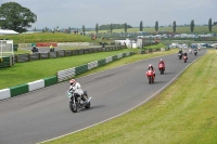 Mallory-park-Leicestershire;Mallory-park-photographs;Motorcycle-action-photographs;classic-bikes;event-digital-images;eventdigitalimages;mallory-park;no-limits-trackday;peter-wileman-photography;vintage-bikes;vintage-motorcycles;vmcc-festival-1000-bikes